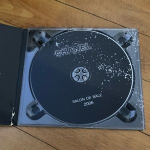 MOVING SALE CHANEL DE BALE FASHION SHOW DVD